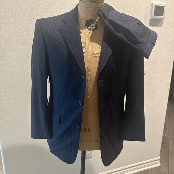 Men’s custom navy blue pinstripe suit sz 40 S wool silk 3 button - Picture 1 of 4